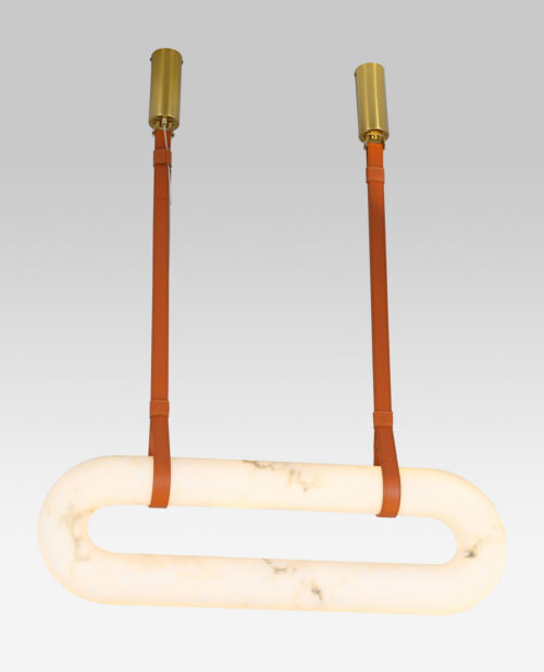 Ø25 × U80 cm ölçülerinde alabaster panelli, pirinç çerçeveli halka avize